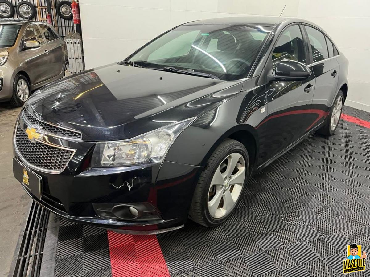 Modelo CRUZE LT 1.8