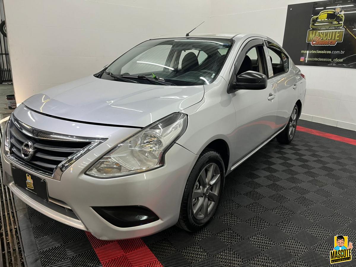 Modelo VERSA